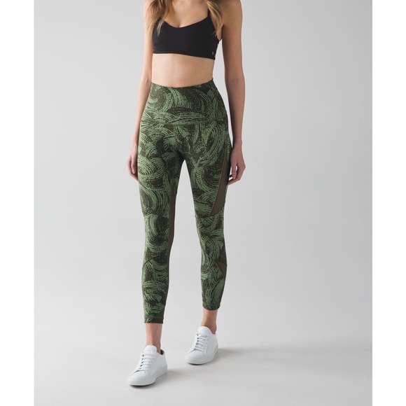 Lulu lemon Highest Times Leggings 4 - Picture 3 of 9